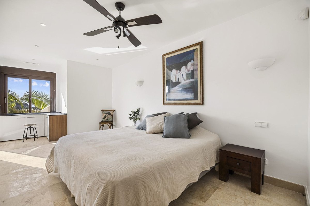 6 Bed Detached Villa in Benahavís