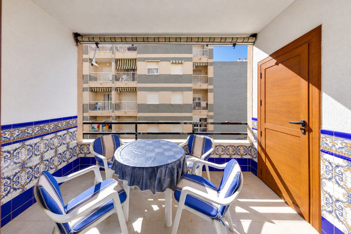 1 Bed Middle Floor Apartment in Playa Del Cura
