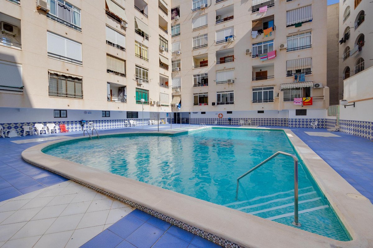 1 Bed Middle Floor Apartment in Playa Del Cura