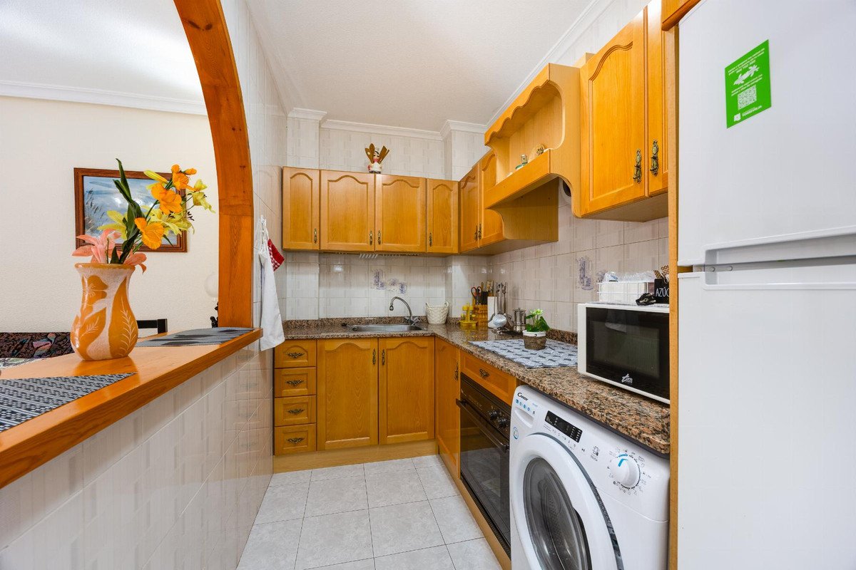 1 Bed Middle Floor Apartment in Playa Del Cura