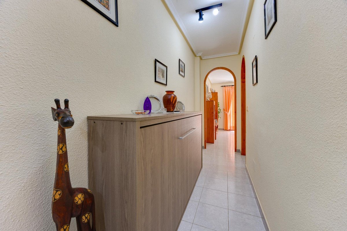 1 Bed Middle Floor Apartment in Playa Del Cura