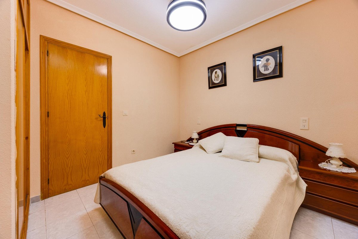 1 Bed Middle Floor Apartment in Playa Del Cura
