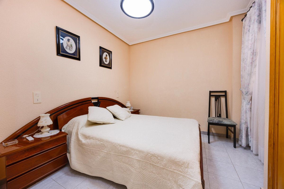 1 Bed Middle Floor Apartment in Playa Del Cura