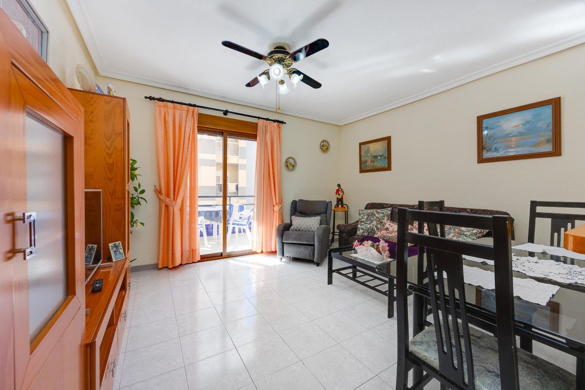 1 Bed Middle Floor Apartment in Playa Del Cura