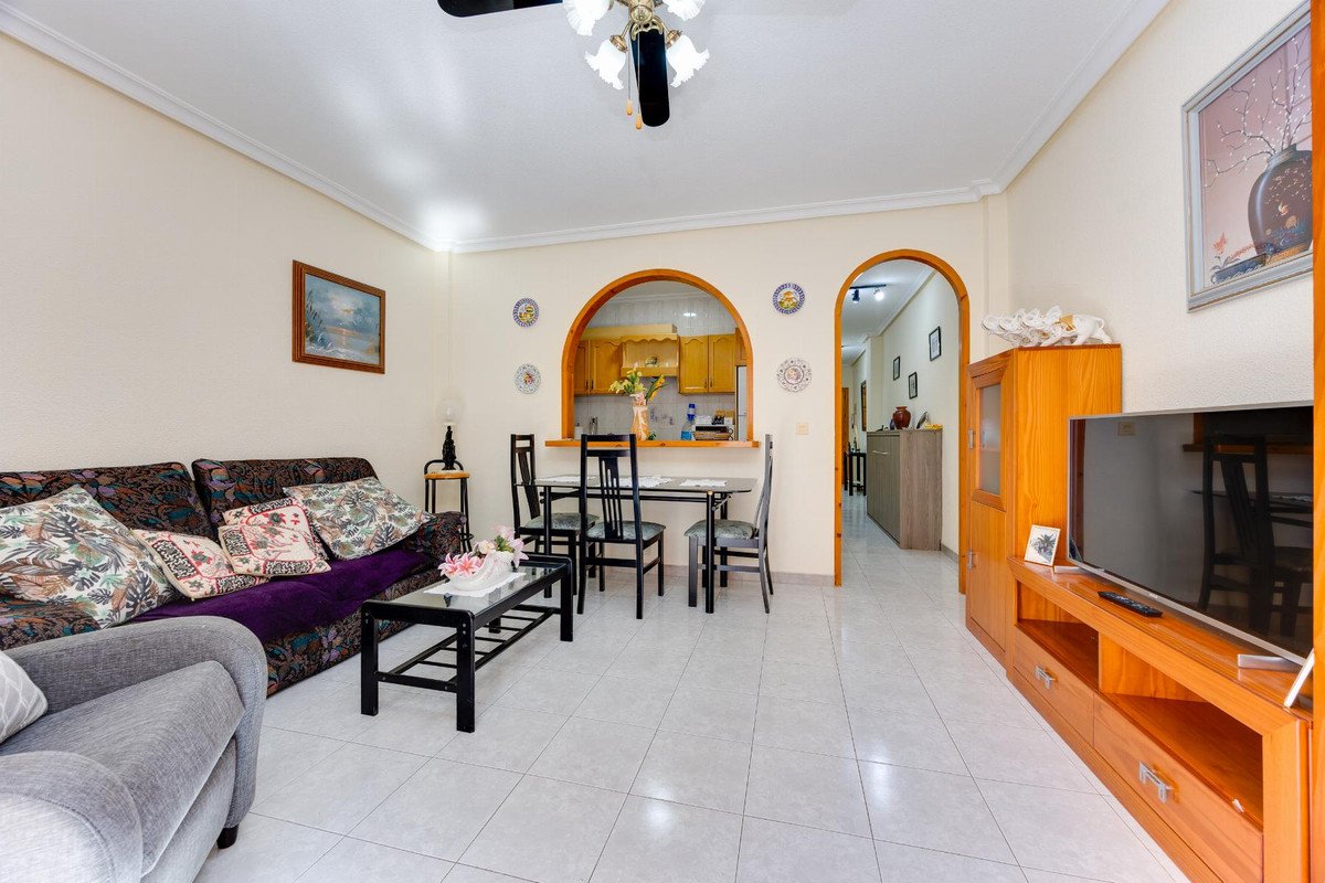 1 Bed Middle Floor Apartment in Playa Del Cura
