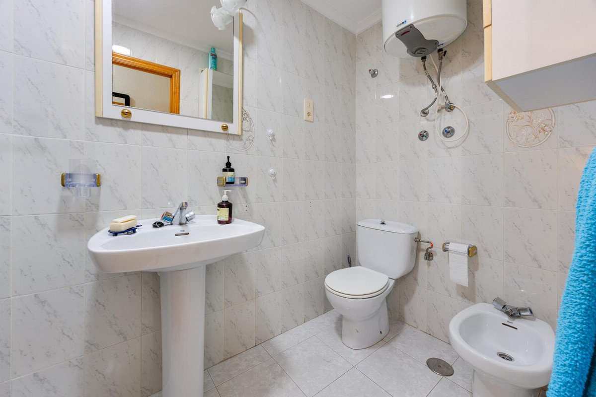 1 Bed Middle Floor Apartment in Playa Del Cura
