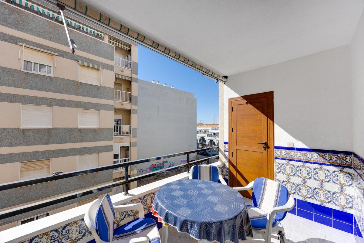 1 Bed Middle Floor Apartment in Playa Del Cura