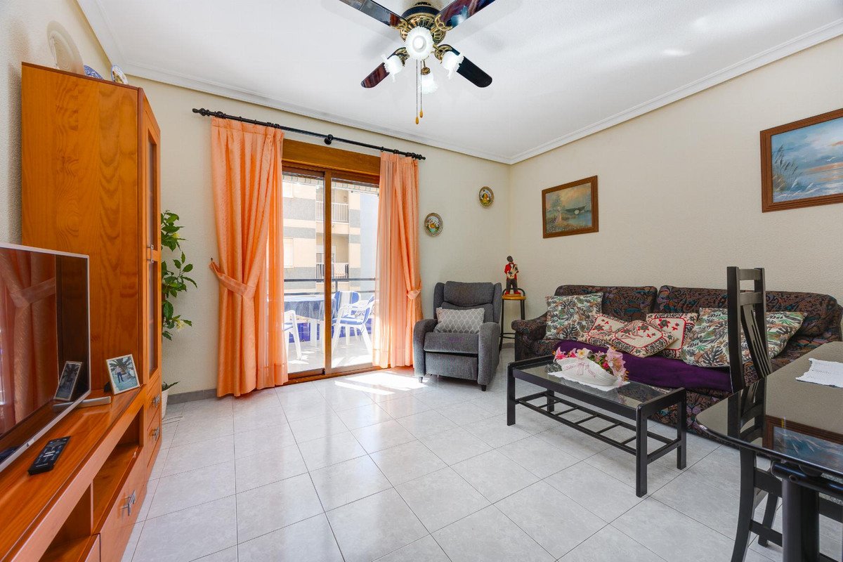 1 Bed Middle Floor Apartment in Playa Del Cura