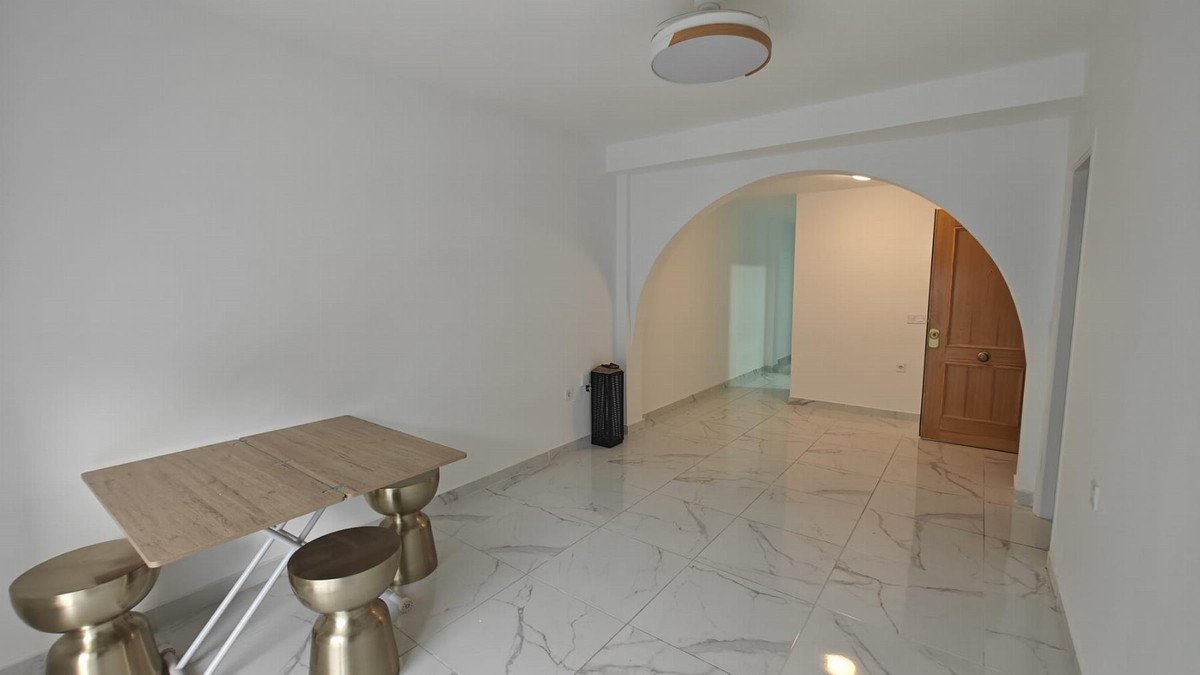 3 Bed Middle Floor Apartment in Torrevieja