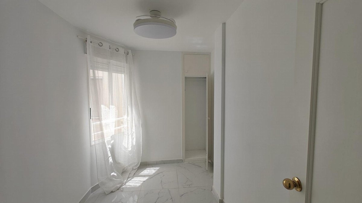 3 Bed Middle Floor Apartment in Torrevieja