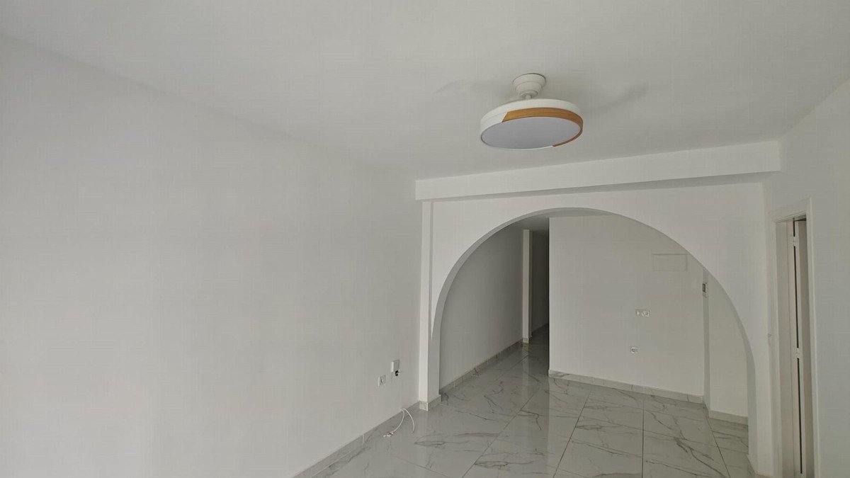3 Bed Middle Floor Apartment in Torrevieja
