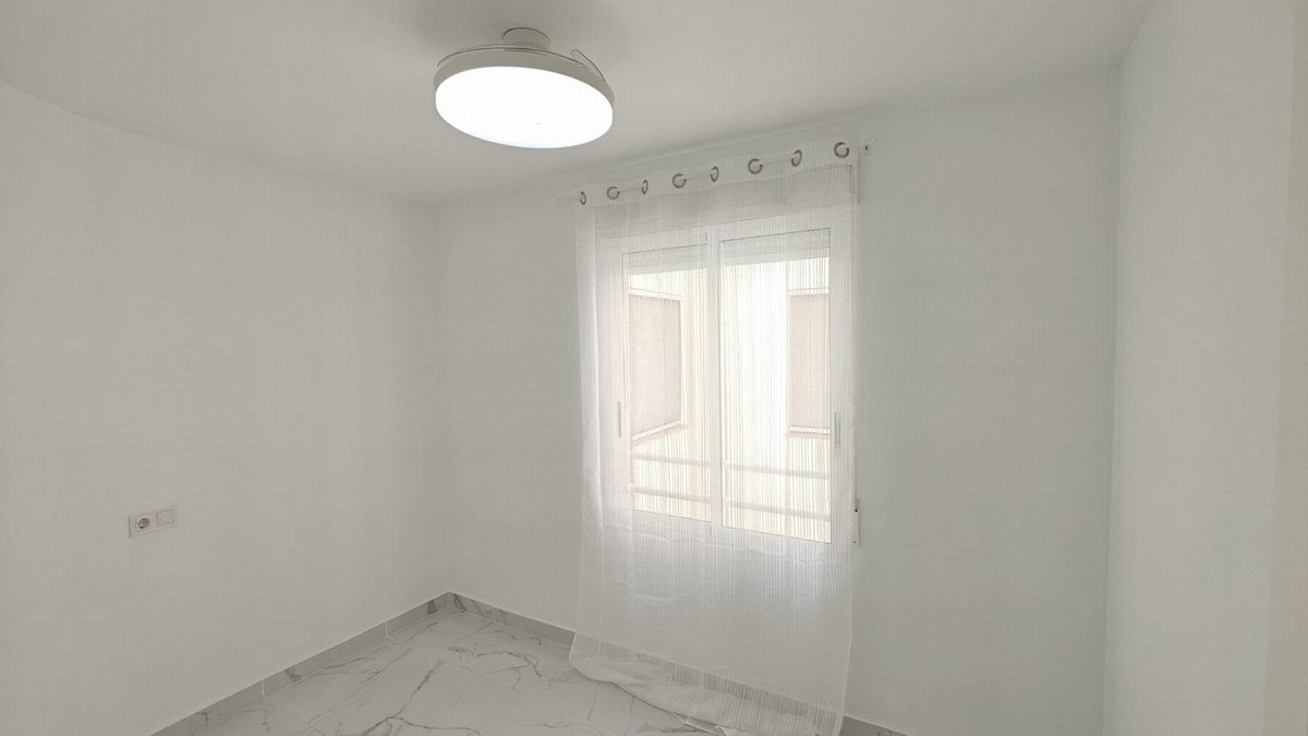3 Bed Middle Floor Apartment in Torrevieja