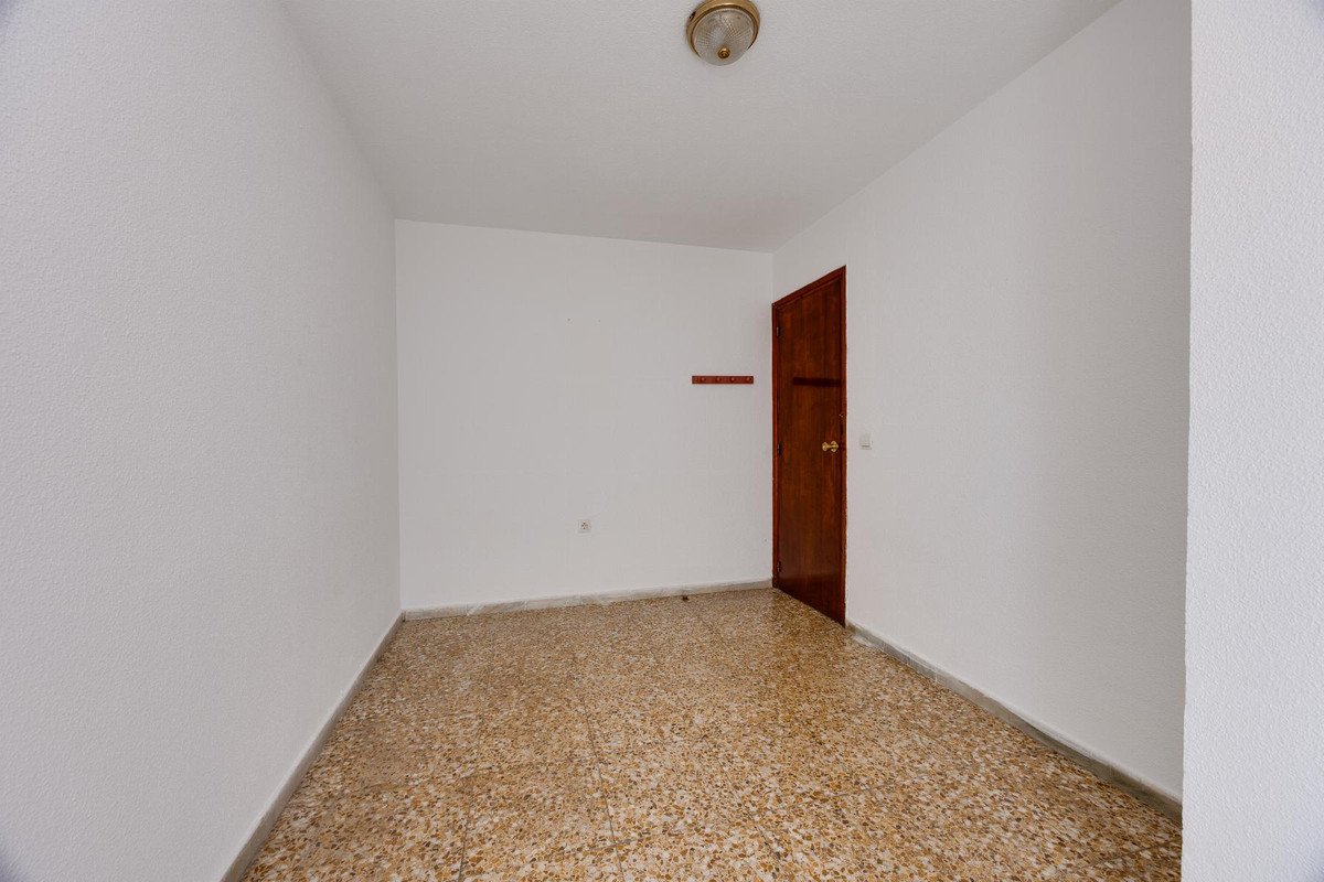 3 Bed Middle Floor Apartment in Torrevieja