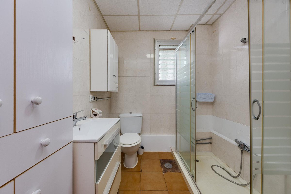 3 Bed Middle Floor Apartment in Torrevieja