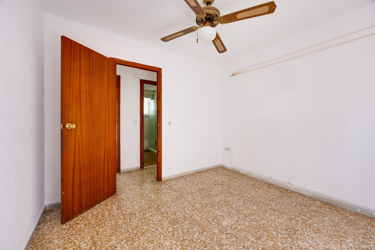 3 Bed Middle Floor Apartment in Torrevieja