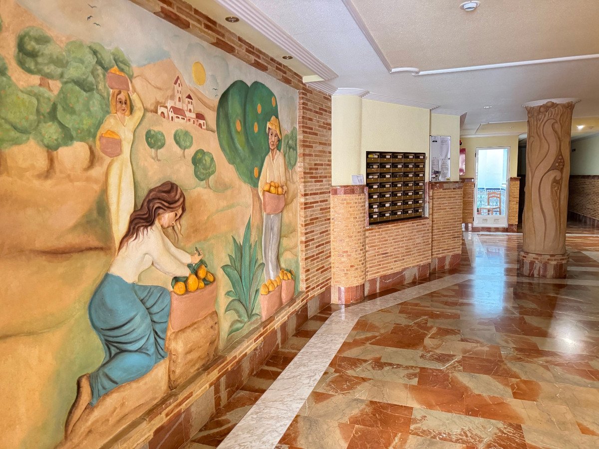2 Bed Middle Floor Apartment in Guardamar del Segura