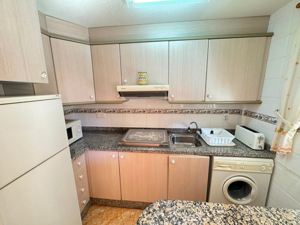 2 Bed Middle Floor Apartment in Guardamar del Segura