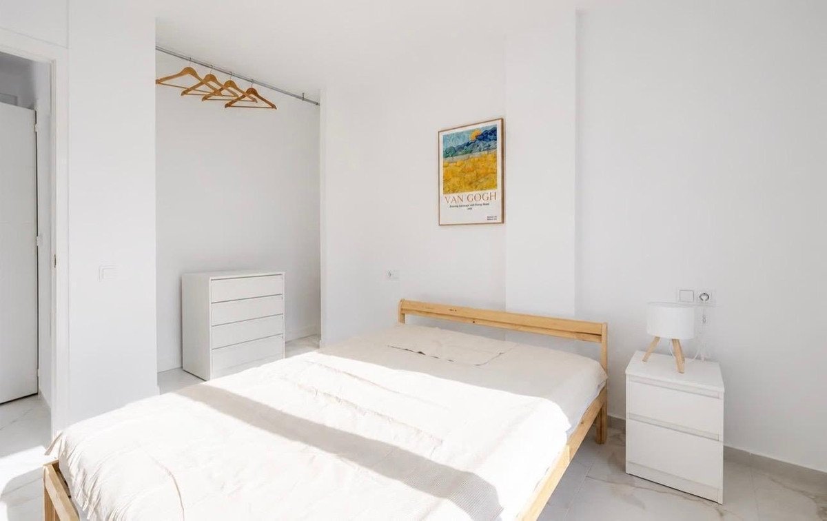 3 Bed Middle Floor Apartment in Torrevieja