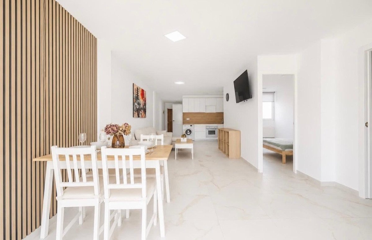 3 Bed Middle Floor Apartment in Torrevieja