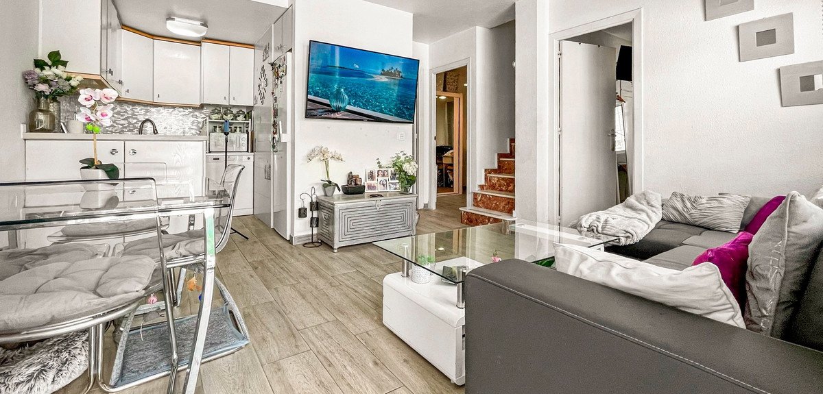 3 Bed Townhouse in Los Altos