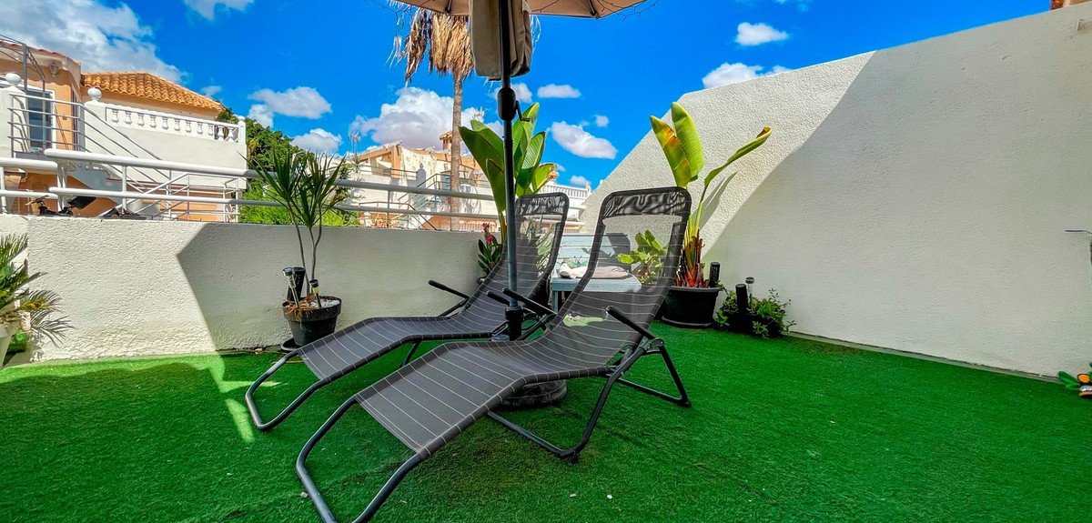 3 Bed Townhouse in Los Altos