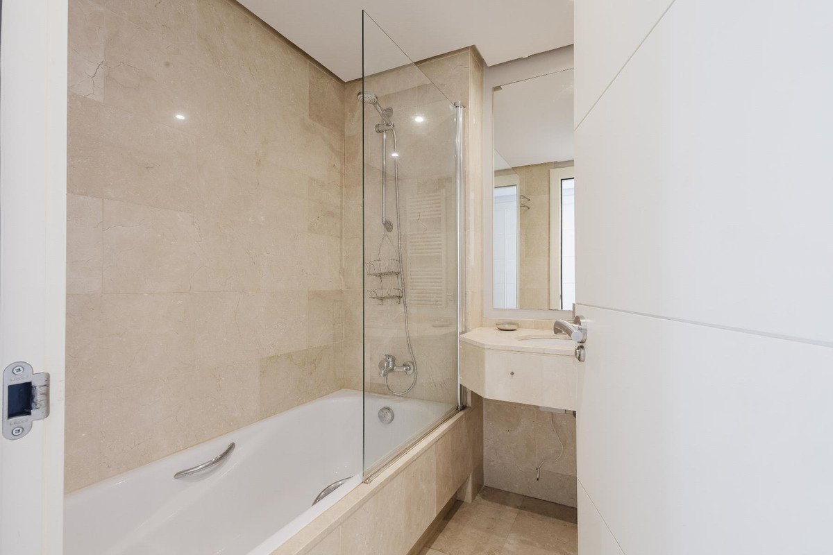 2 Bed Penthouse in Las Colinas Golf