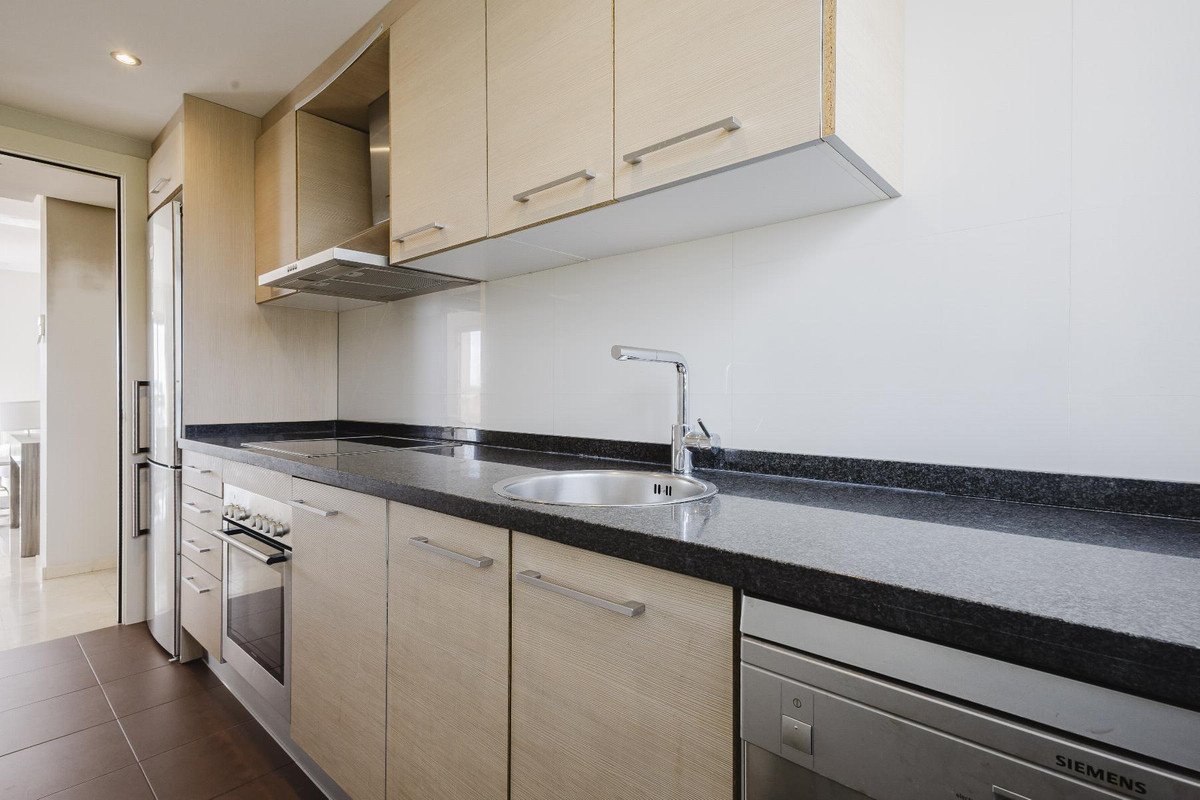 2 Bed Penthouse in Las Colinas Golf