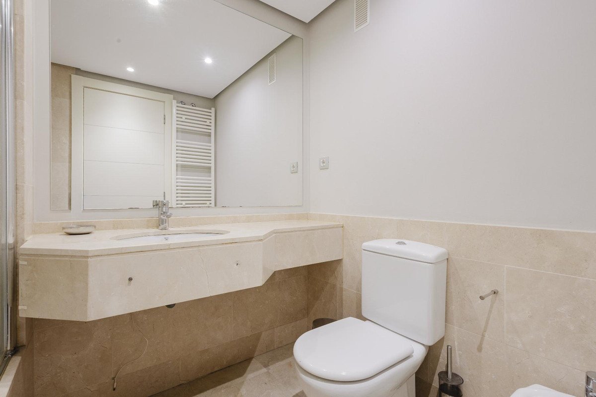 2 Bed Penthouse in Las Colinas Golf