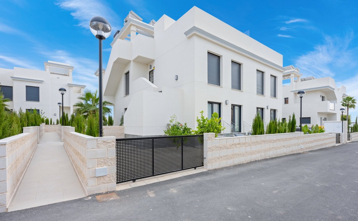 2 Bed Ground Floor Apartment in Ciudad Quesada