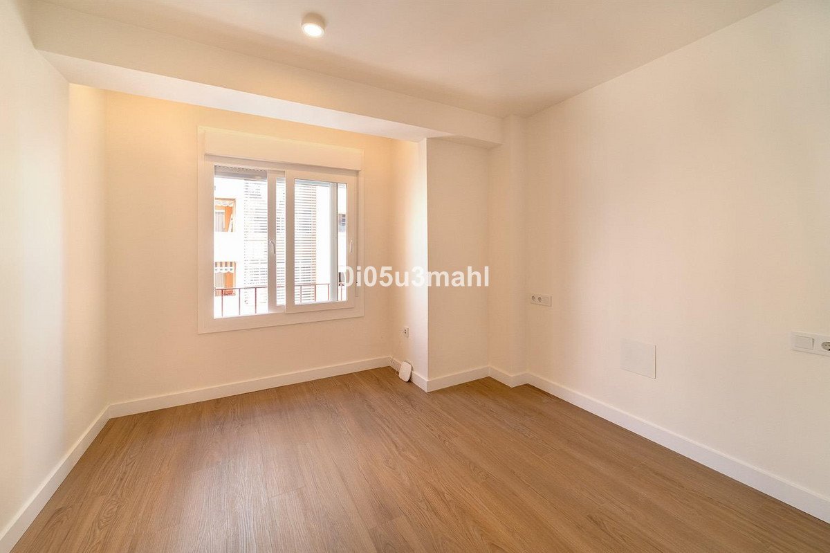 2 Bed Middle Floor Apartment in Málaga