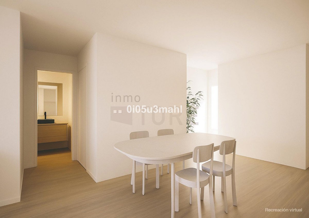 2 Bed Middle Floor Apartment in Málaga