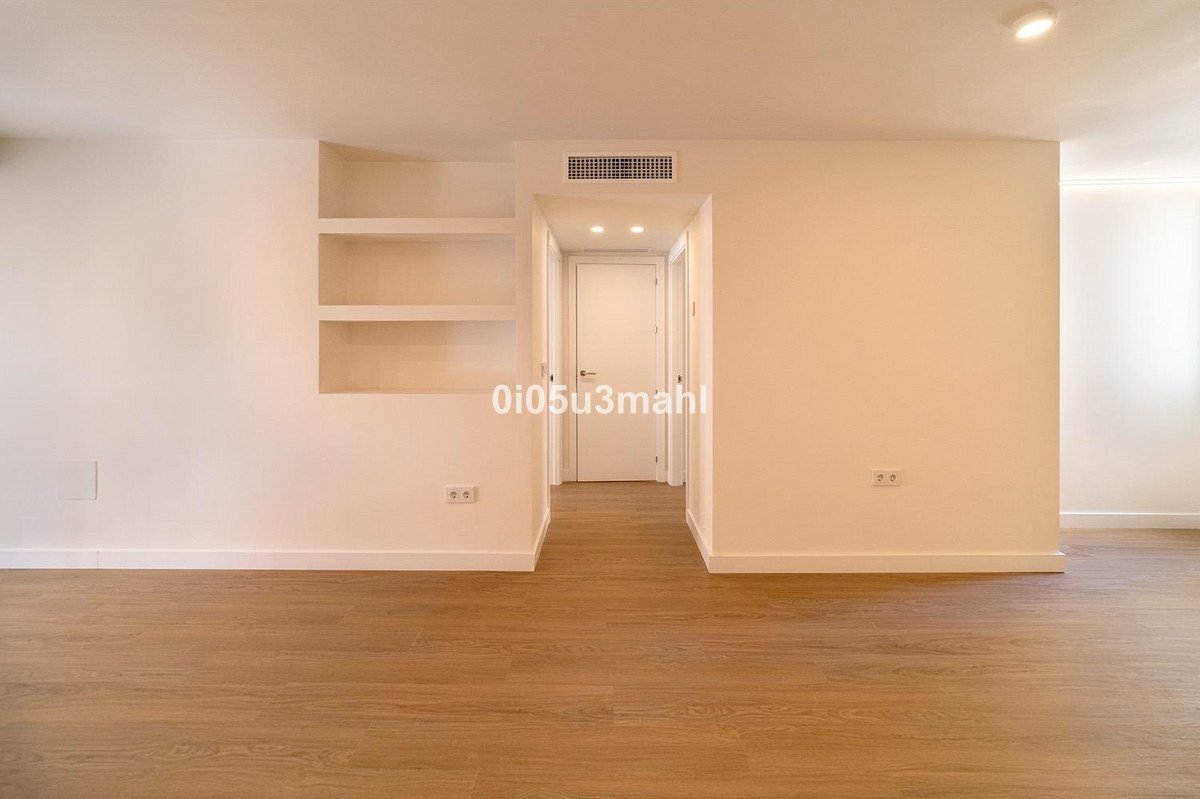 2 Bed Middle Floor Apartment in Málaga