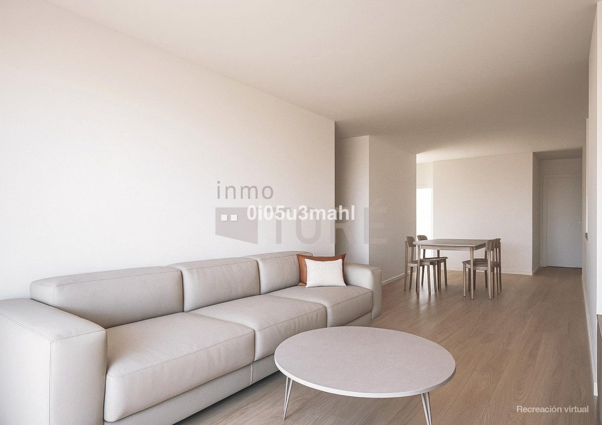 2 Bed Middle Floor Apartment in Málaga