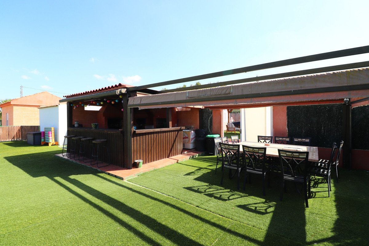 4 Bed Detached Villa in Benferri
