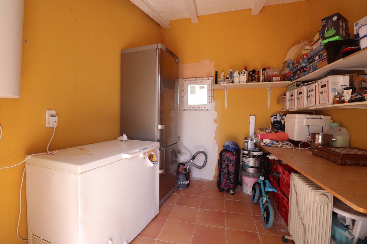 4 Bed Detached Villa in Benferri