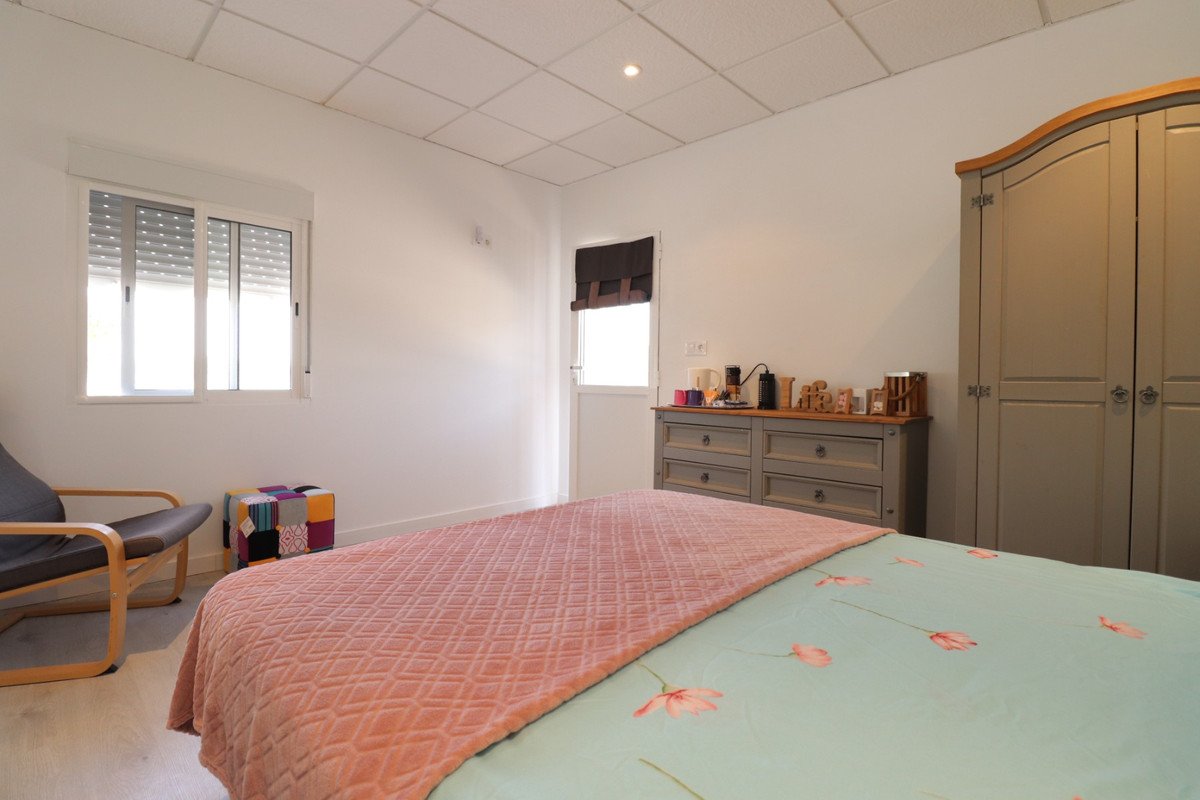 4 Bed Detached Villa in Benferri