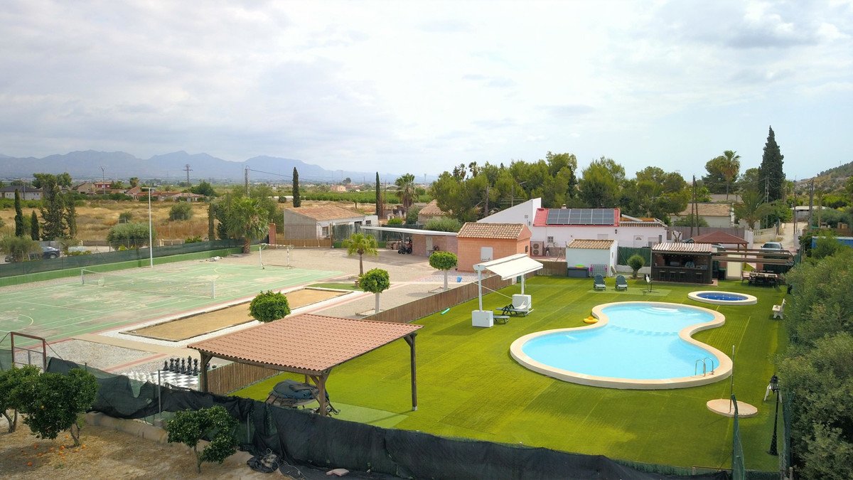 4 Bed Detached Villa in Benferri