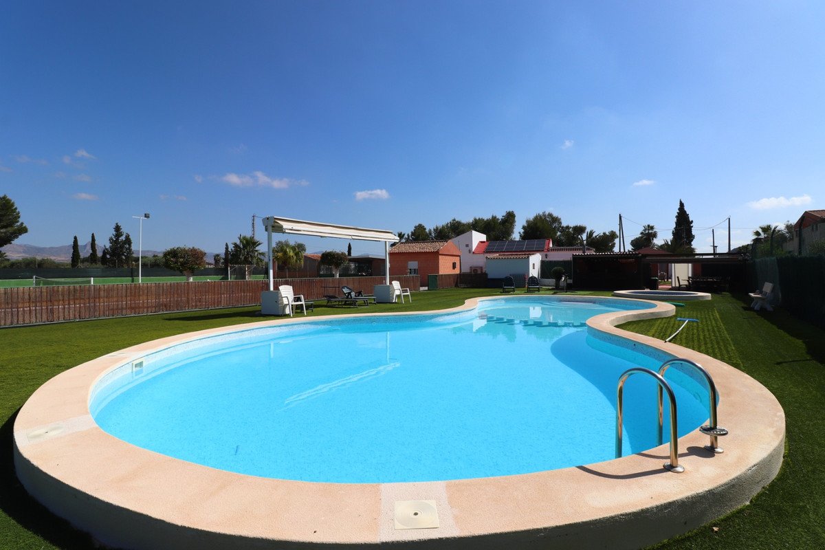4 Bed Detached Villa in Benferri