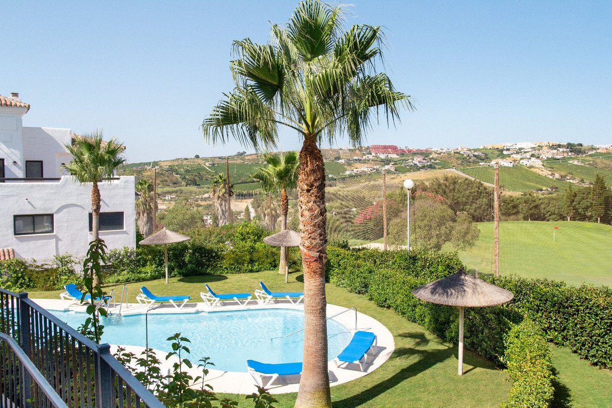 2 Bed Ground Floor Apartment in Casares