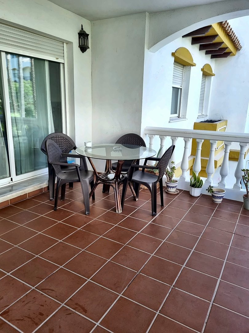 2 Bed Middle Floor Apartment in Nueva Andalucía