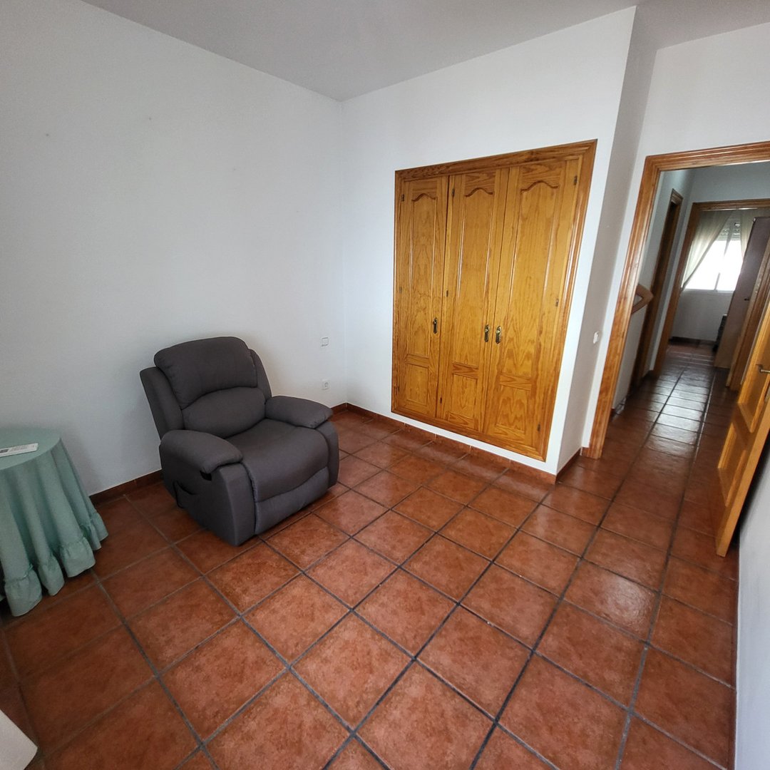 4 Bed Ground Floor Apartment in Estepona