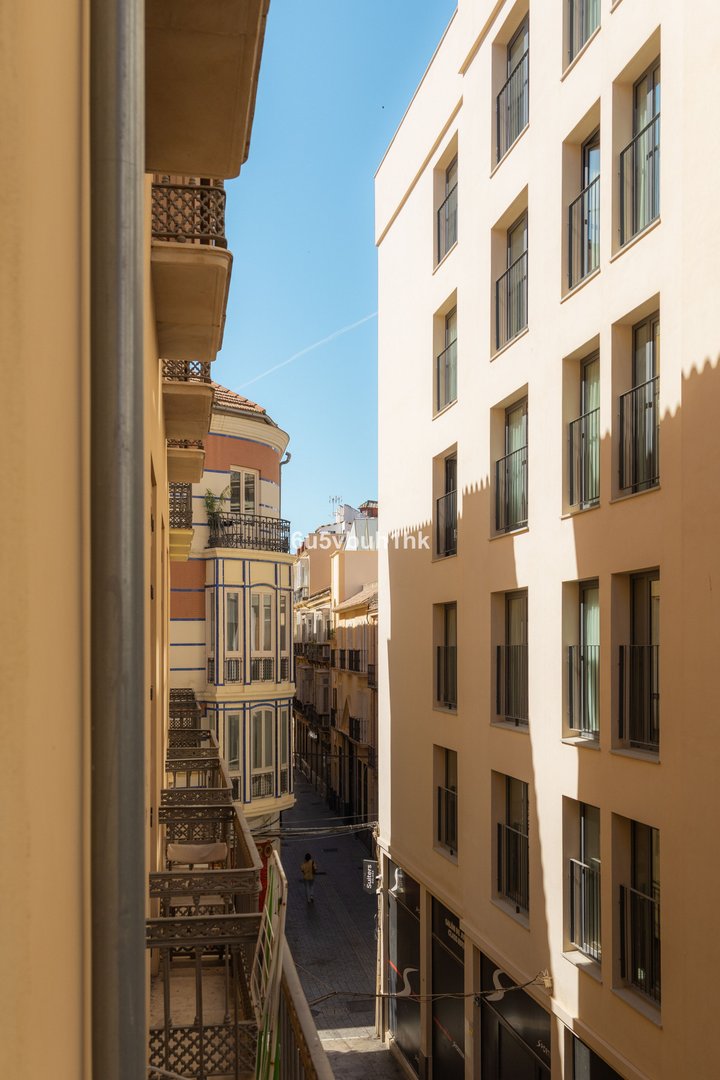 1 Bed Middle Floor Apartment in Málaga