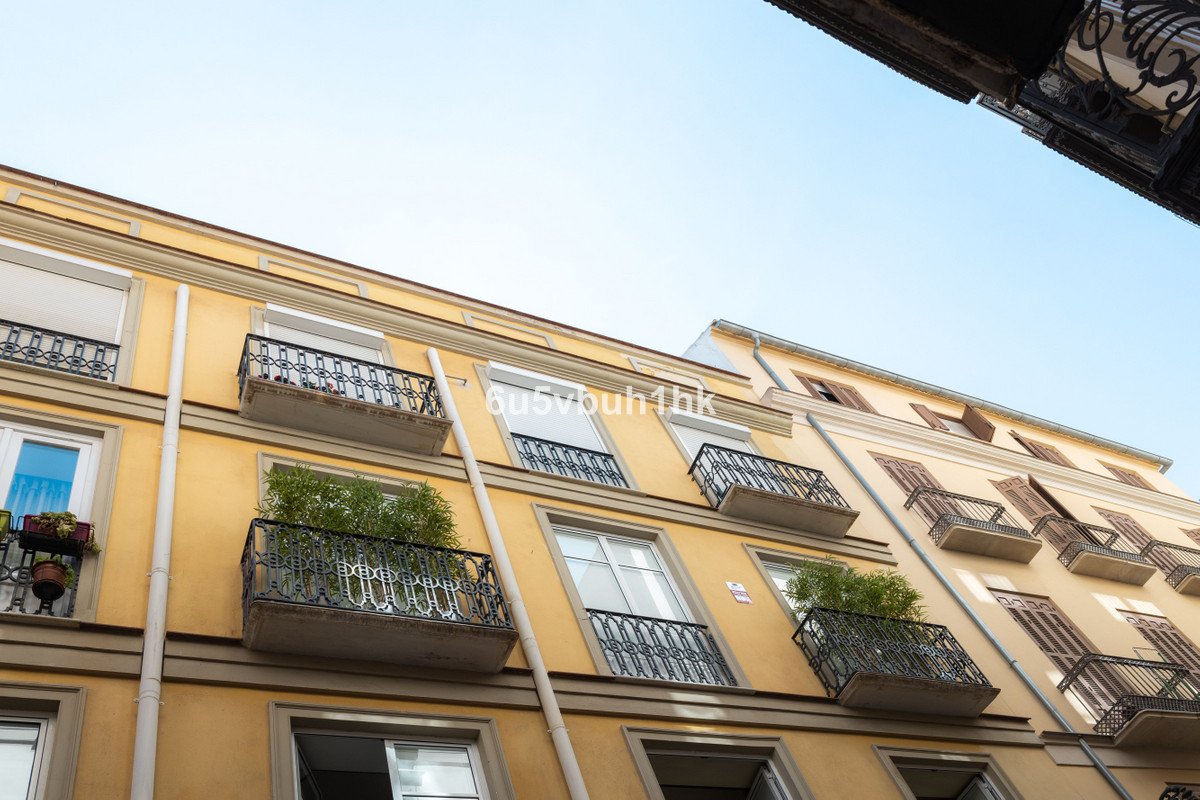 1 Bed Middle Floor Apartment in Málaga
