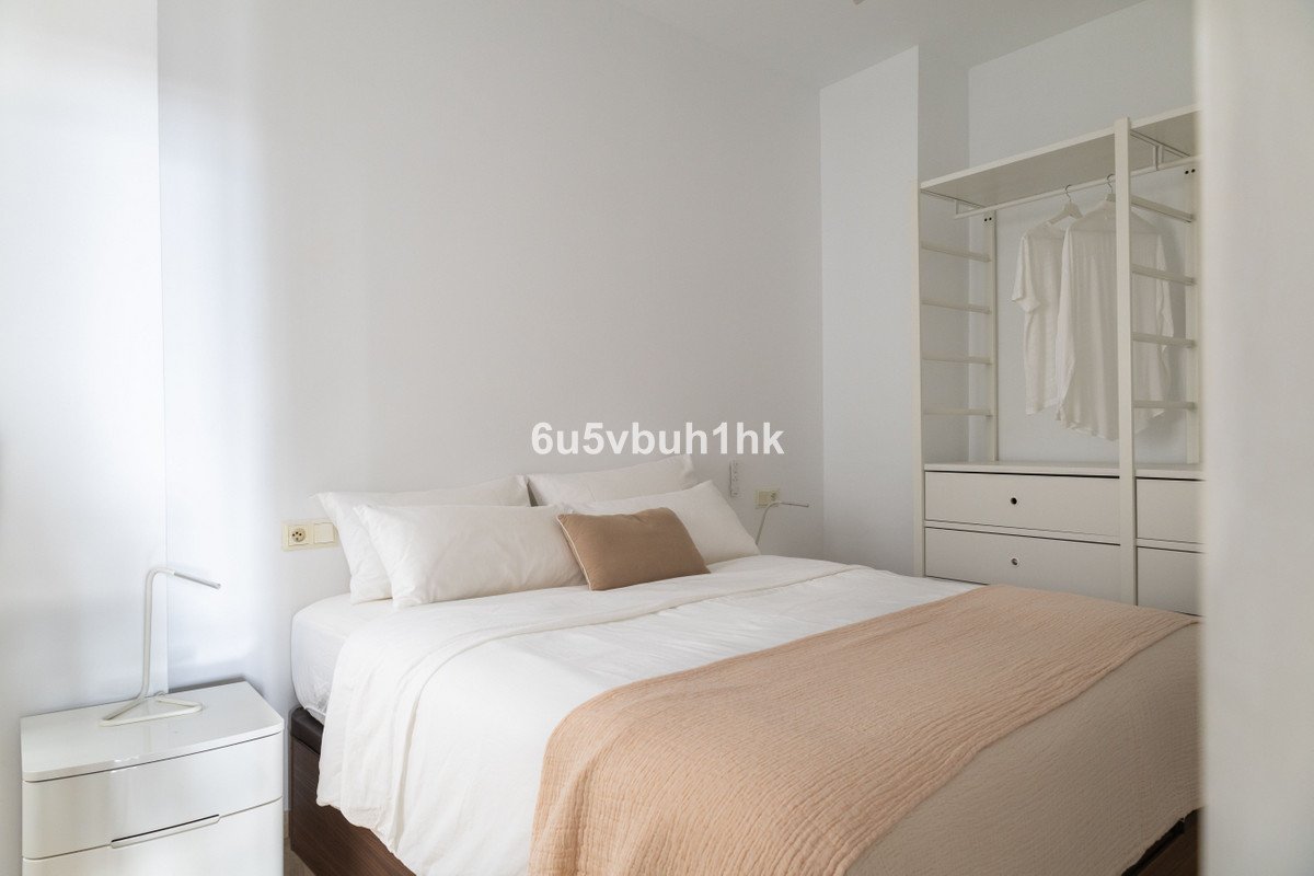 1 Bed Middle Floor Apartment in Málaga