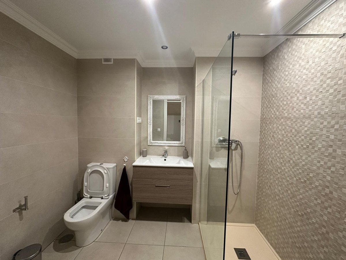 3 Bed Middle Floor Apartment in Marbella