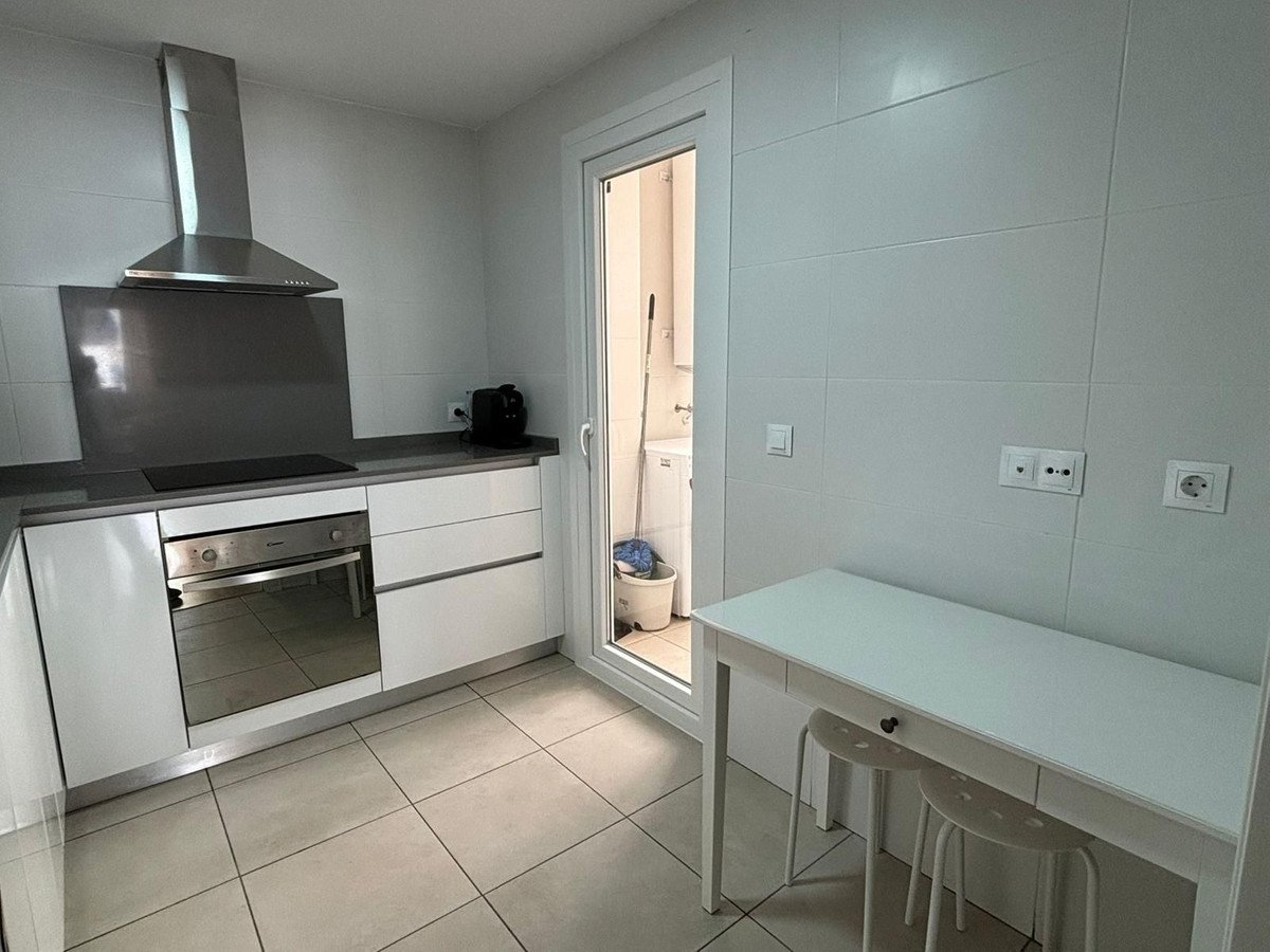 3 Bed Middle Floor Apartment in Marbella