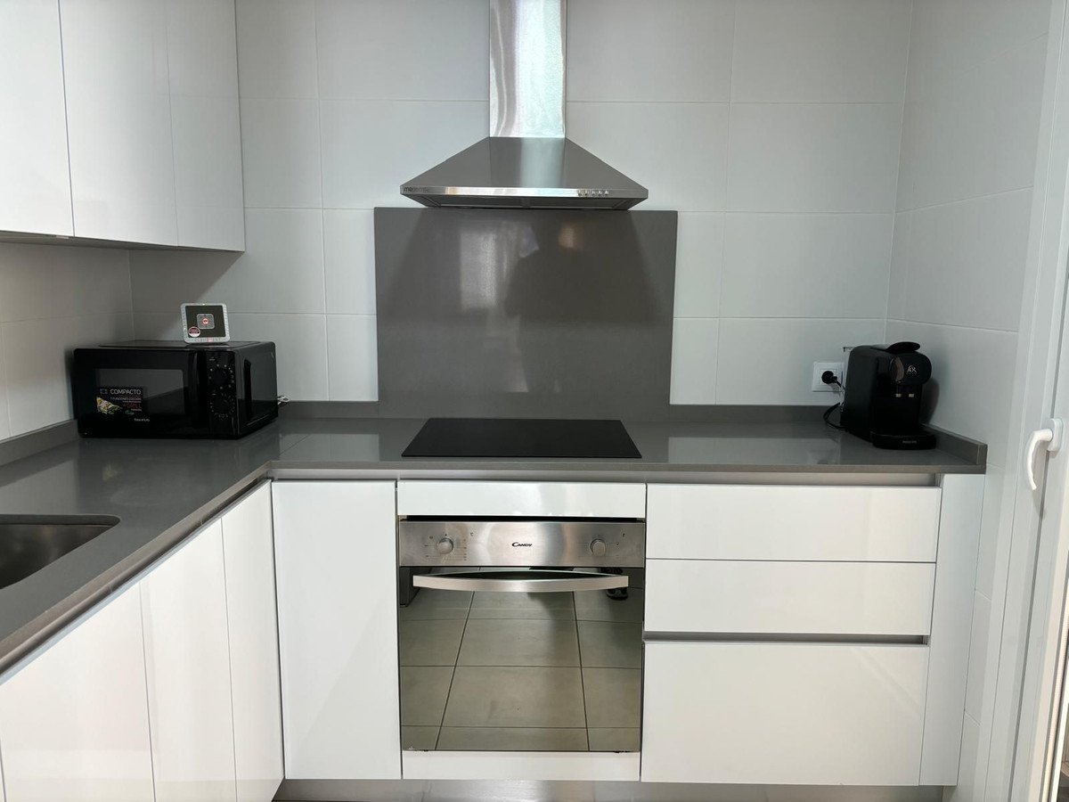 3 Bed Middle Floor Apartment in Marbella