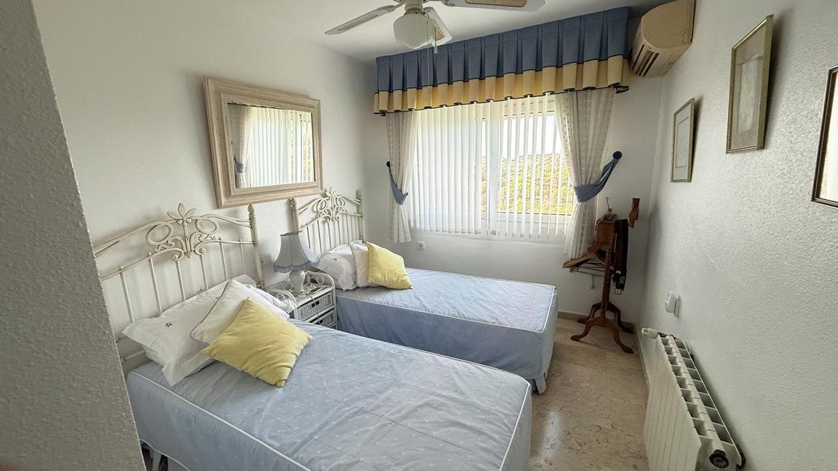 5 Bed Detached Villa in Las Ramblas Golf