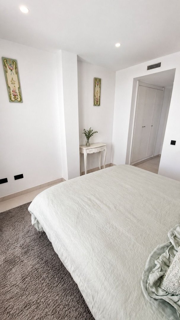 2 Bed Ground Floor Apartment in Estepona