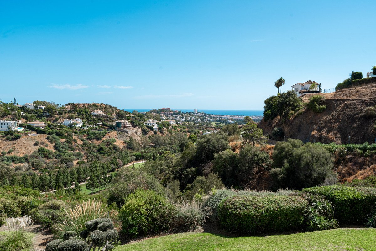 3 Bed Middle Floor Apartment in La Quinta